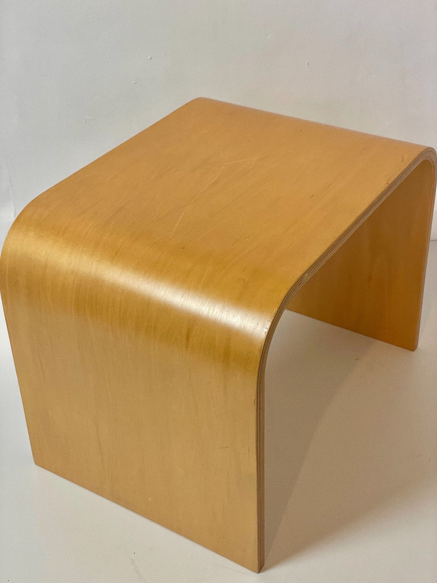 Bent wood nesting tables