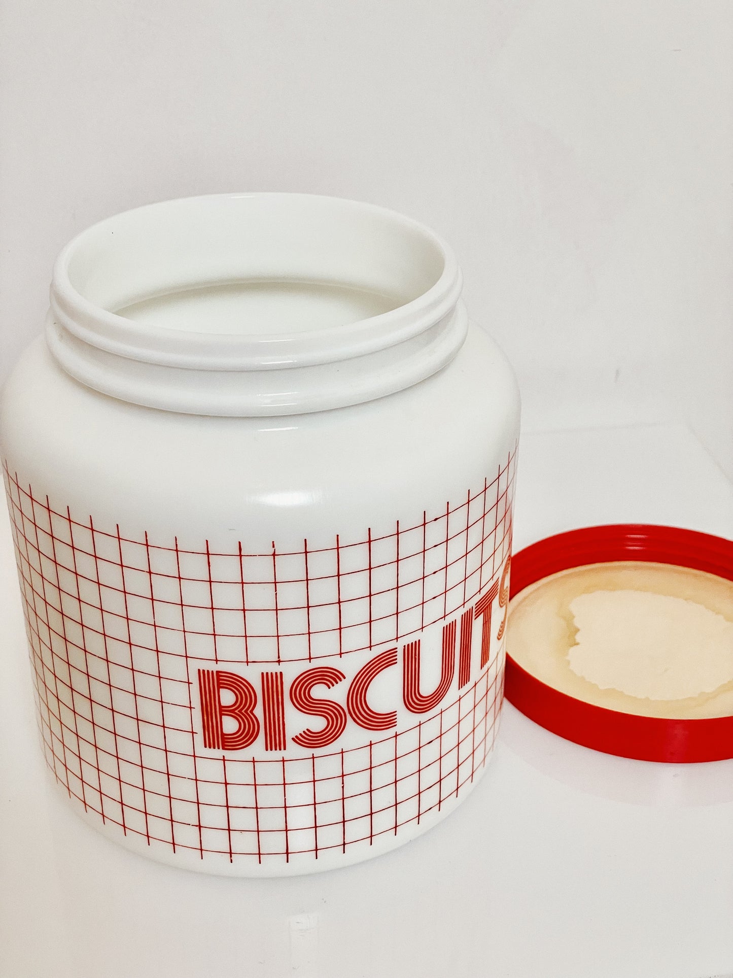 80’s gridded milk glass biscuit barrel