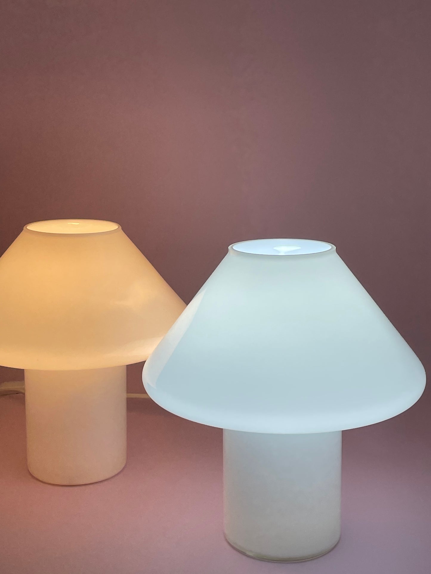 Hala Zeist 1970s / 1980s hand-blown glass mushroom lamp