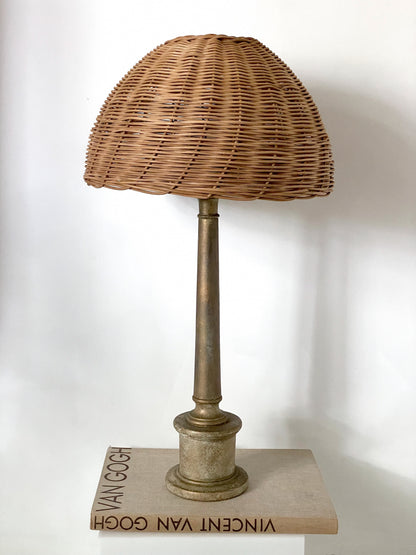 Large wicker lamp