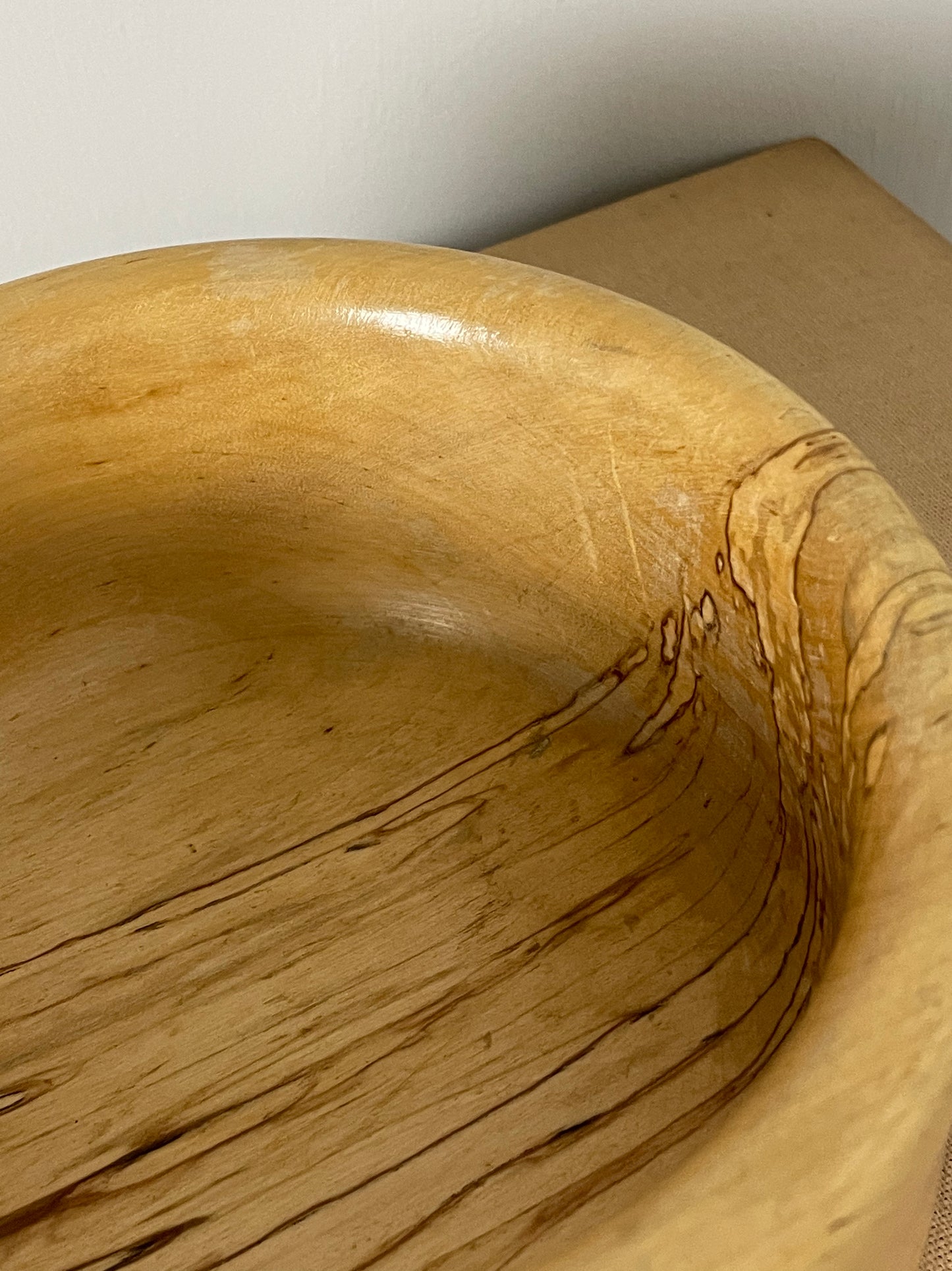 Splated beech wooden bowl