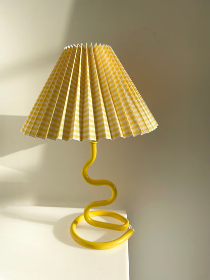 Yellow checkered wiggle lamp