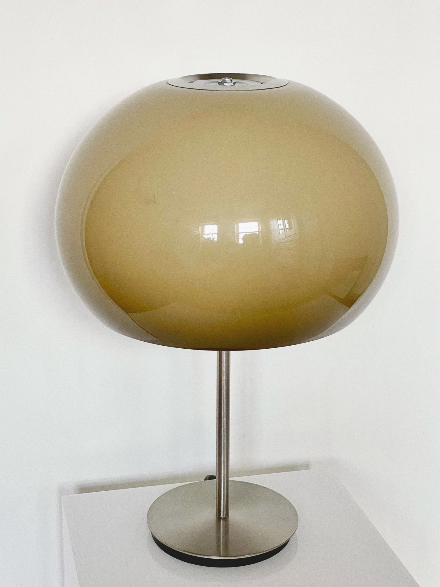 Small Guzzini style lamp