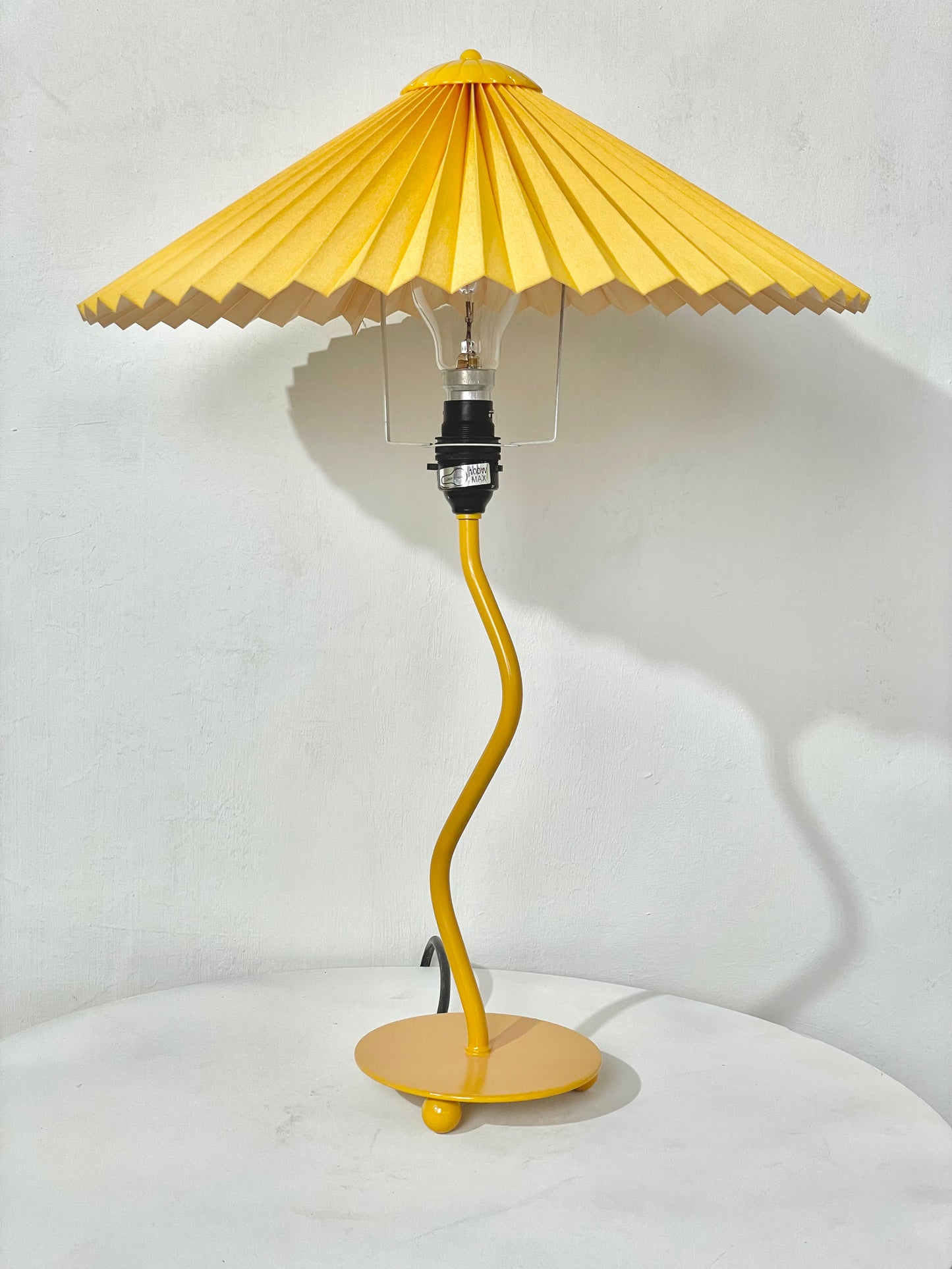 Marigold wiggle lamp