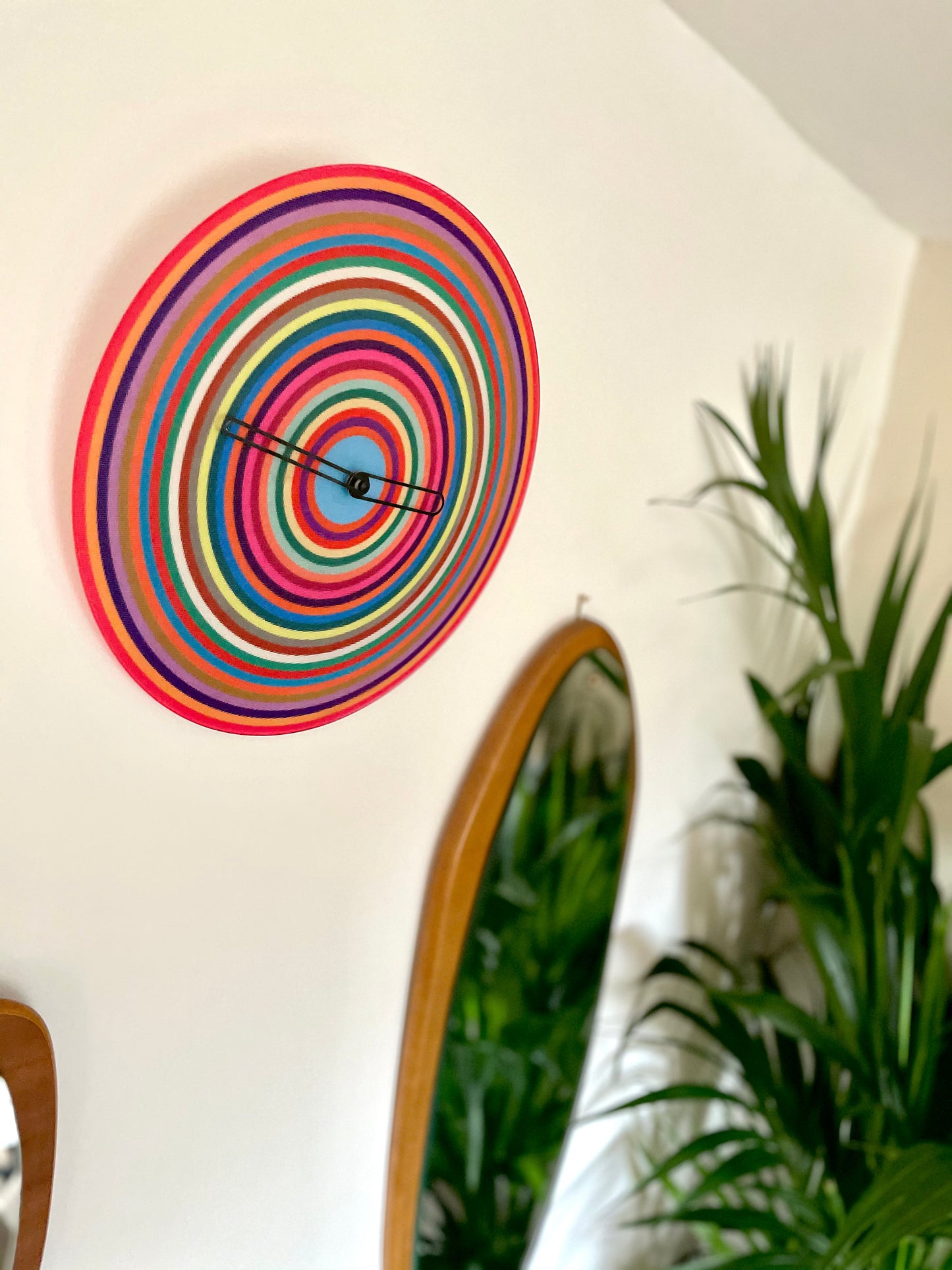 Multicoloured rings clock