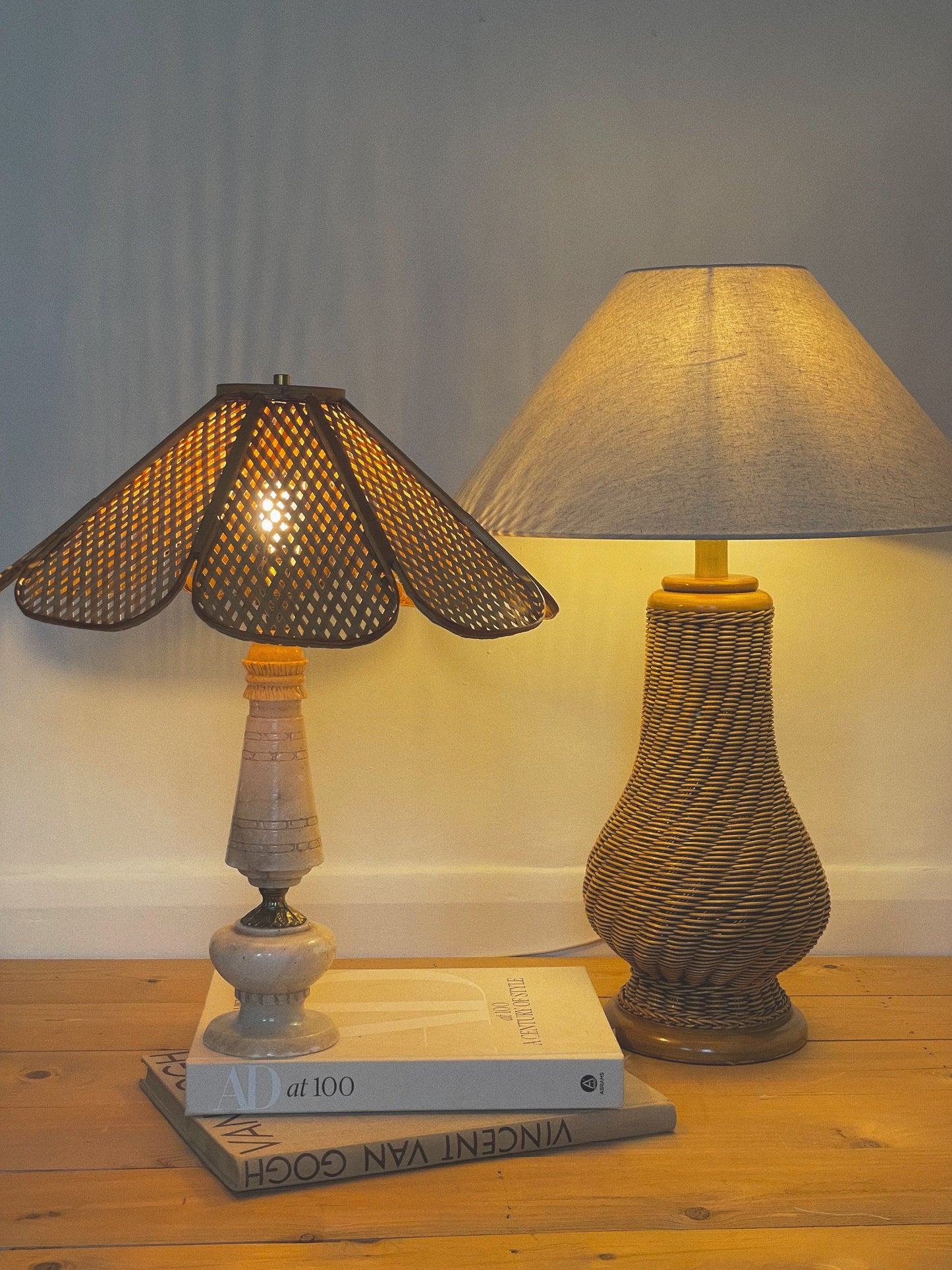 Marble and rattan lamp