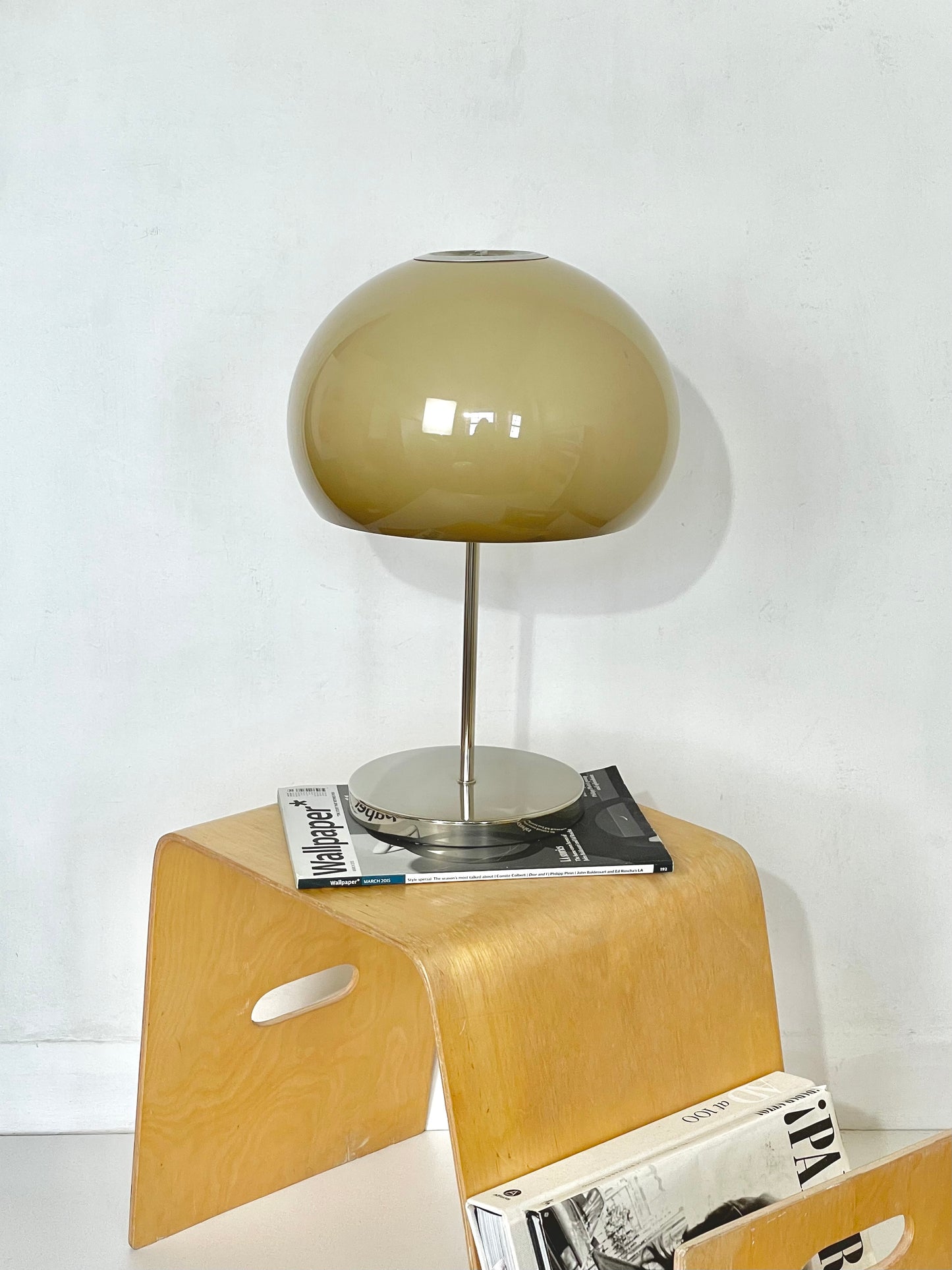 Beige / brown Guzzini style lamp