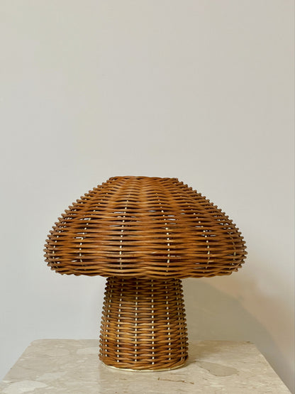 Wicker mushroom lamp