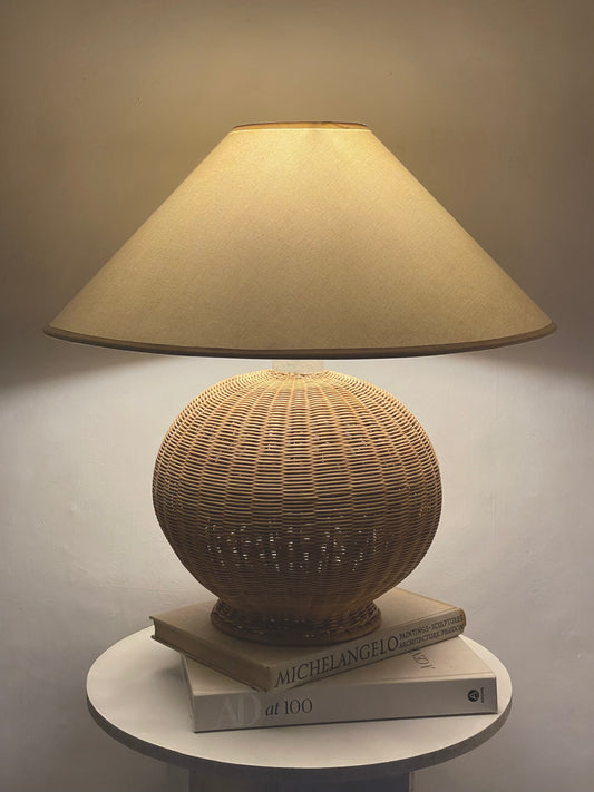 XL wicker lamp