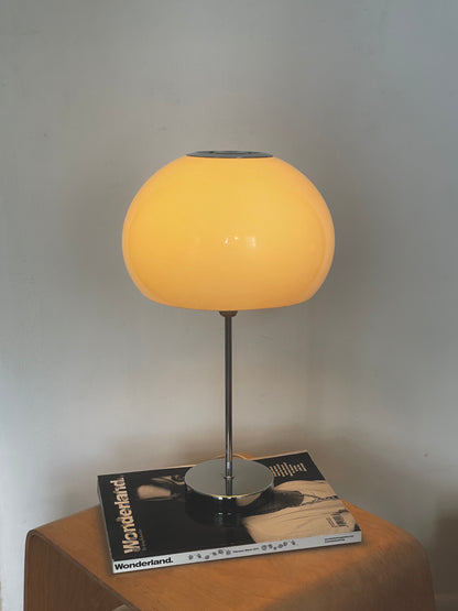 Small Guzzini style lamp