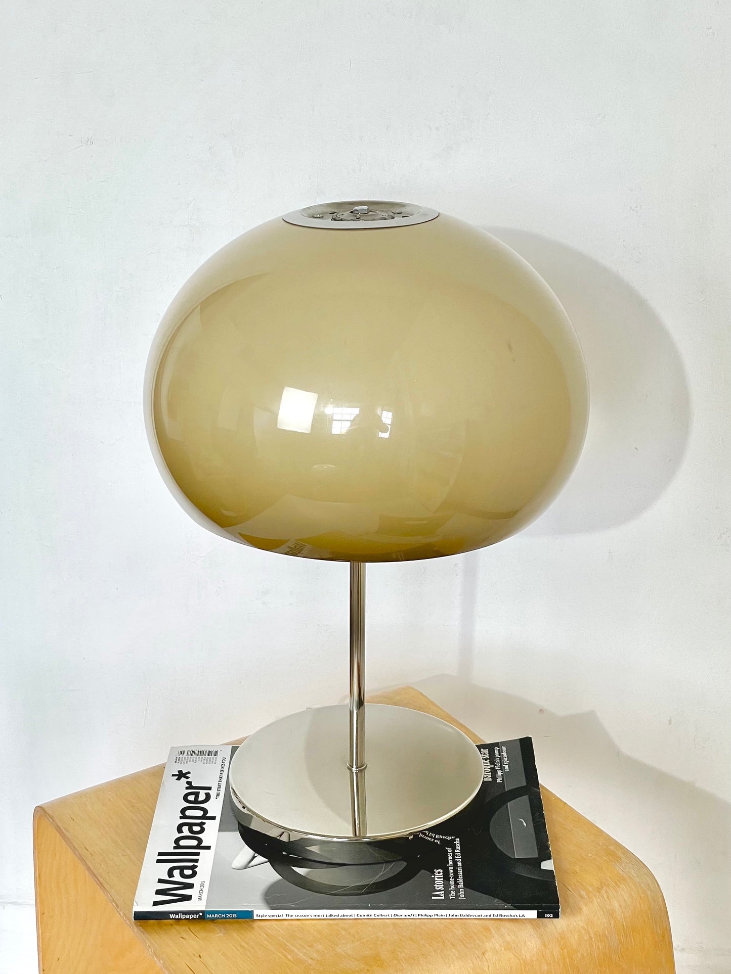 Beige / brown Guzzini style lamp