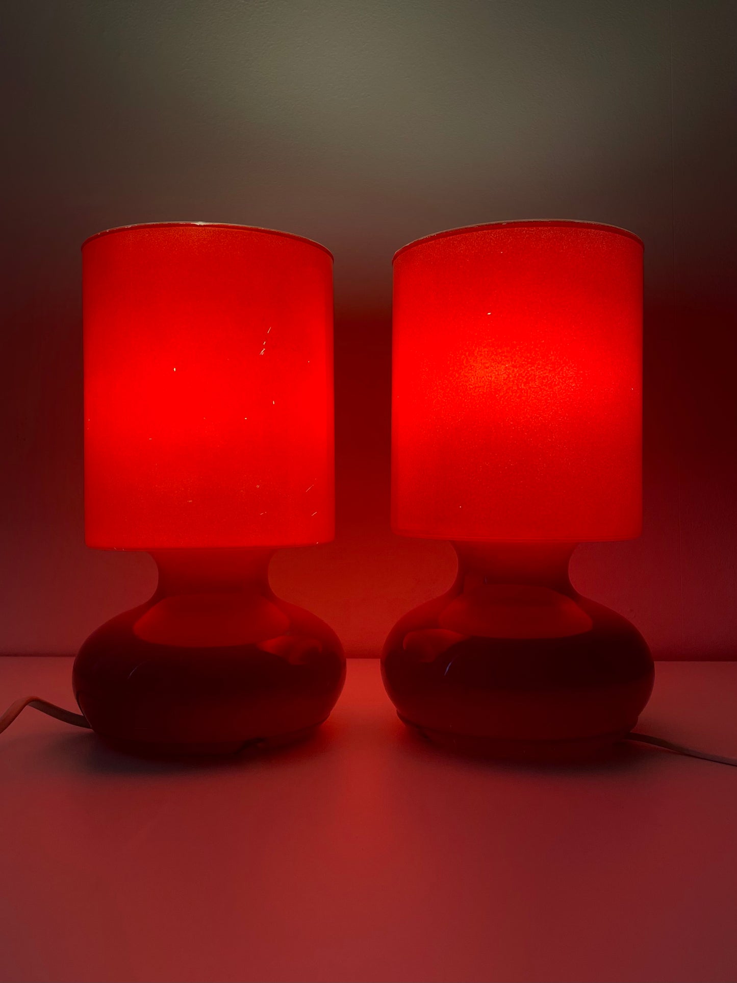 Red glass Lykta mushroom lamp