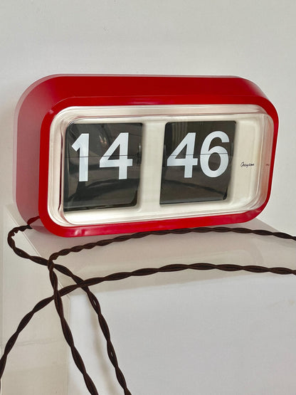 Grayson commercial flip clock