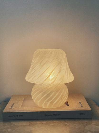 Swirl mushroom lamp