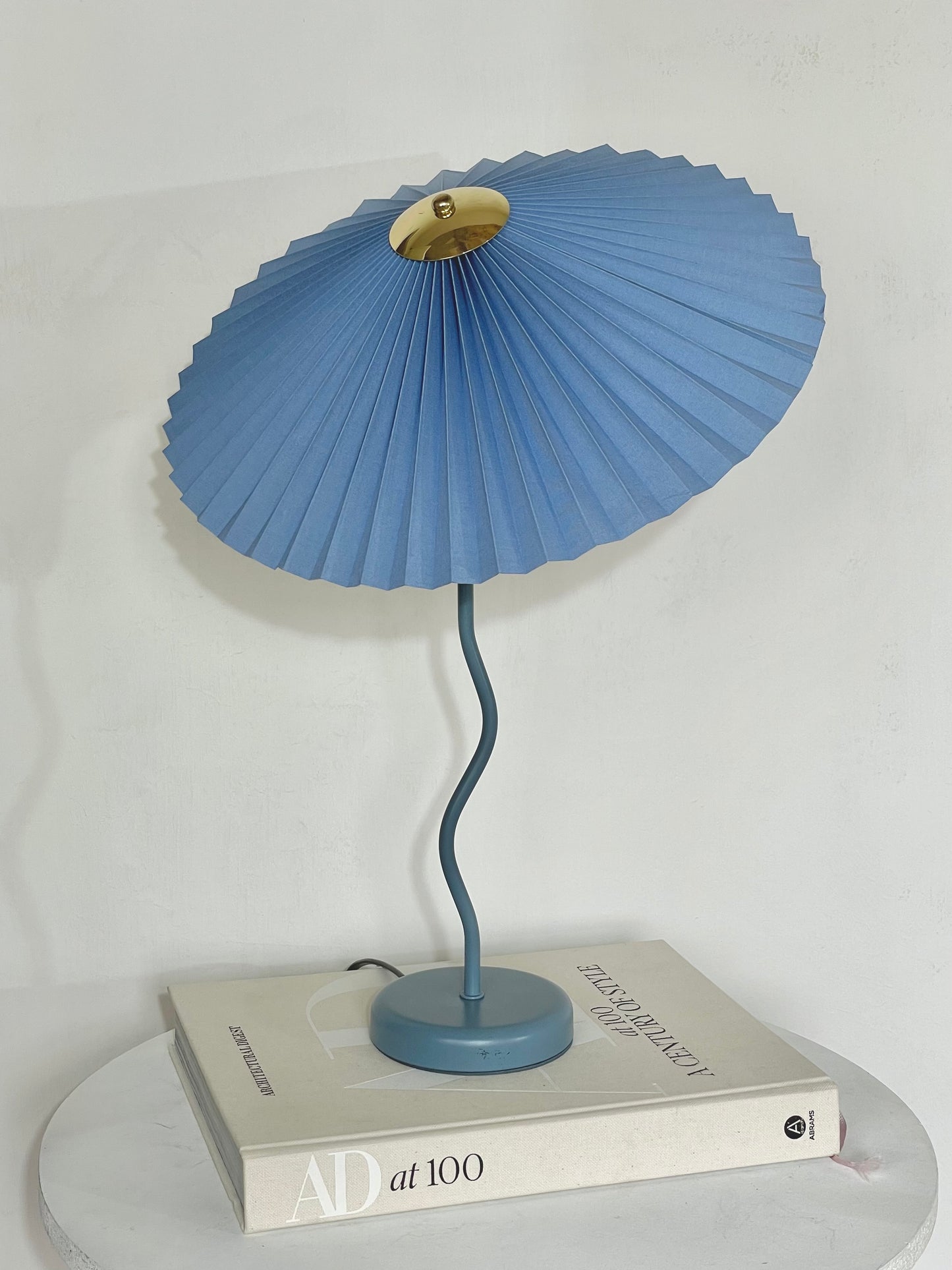 Blue wiggle lamp