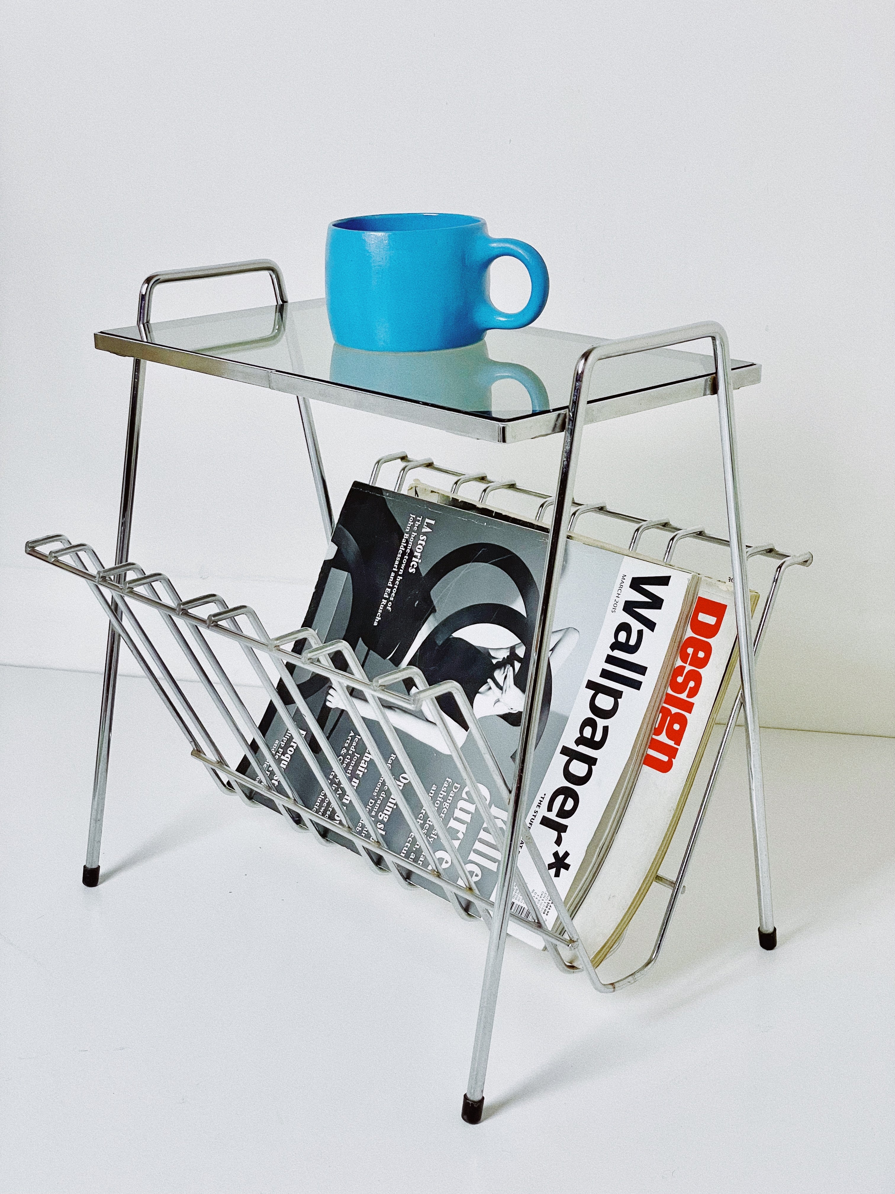 Chrome and smoked glass magazine rack – Zoo Lane