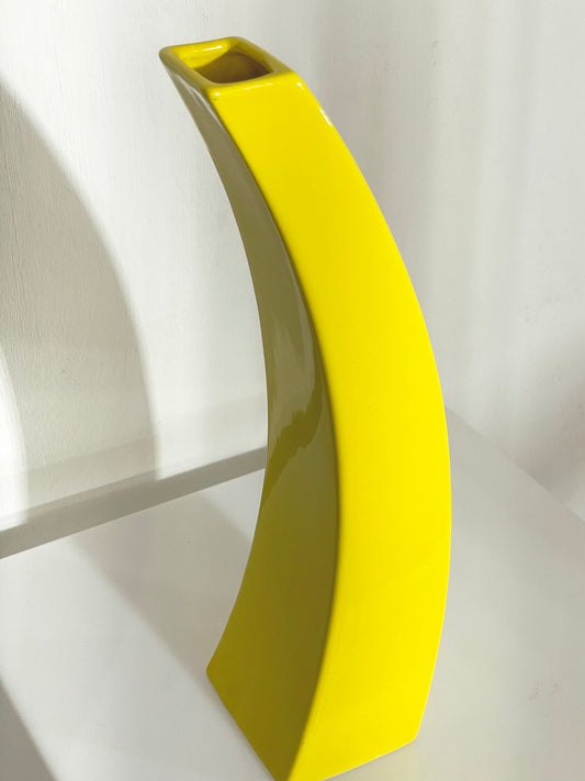 Memphis style curved yellow vase