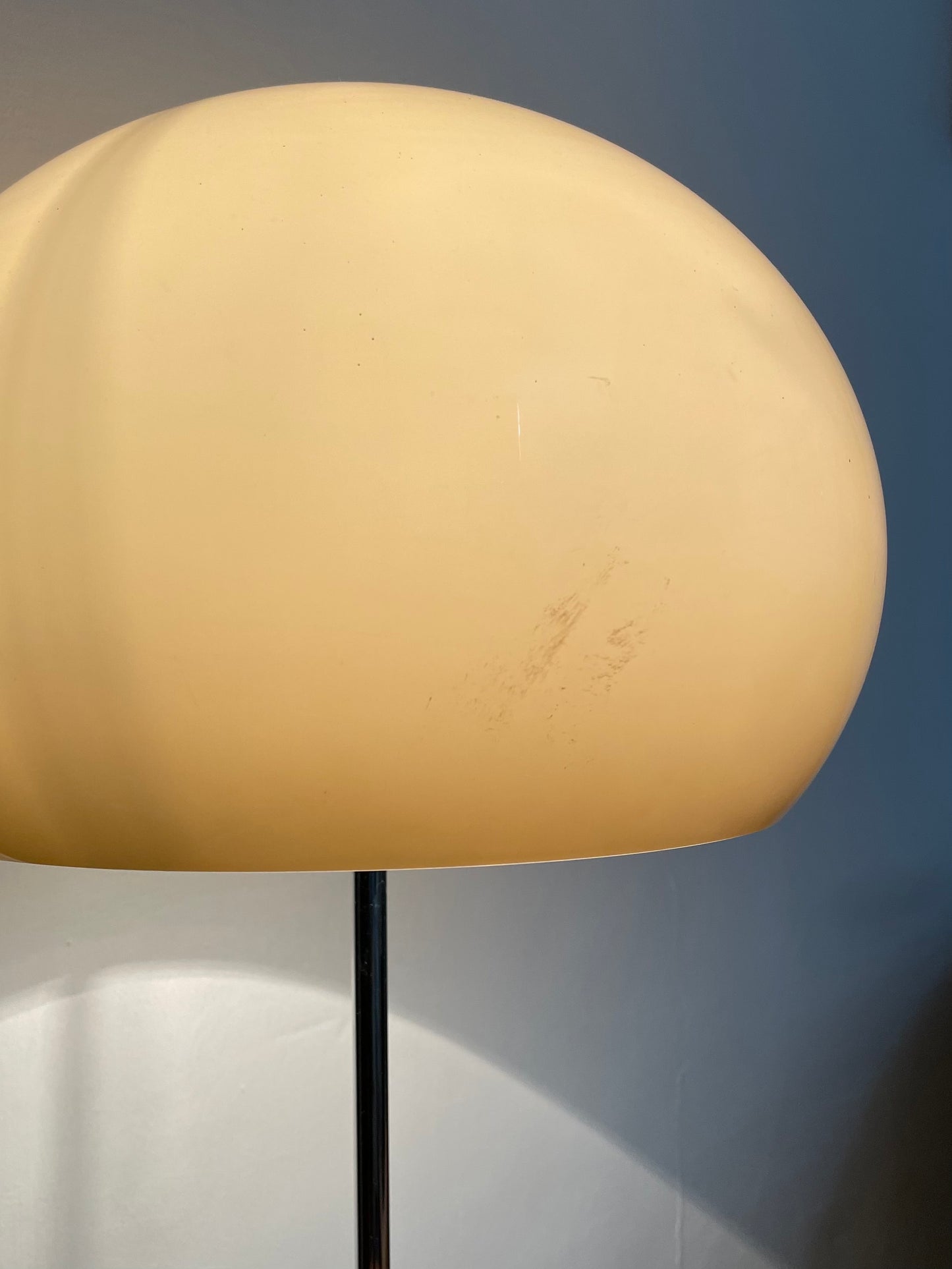 Guzzini style mushroom lamp