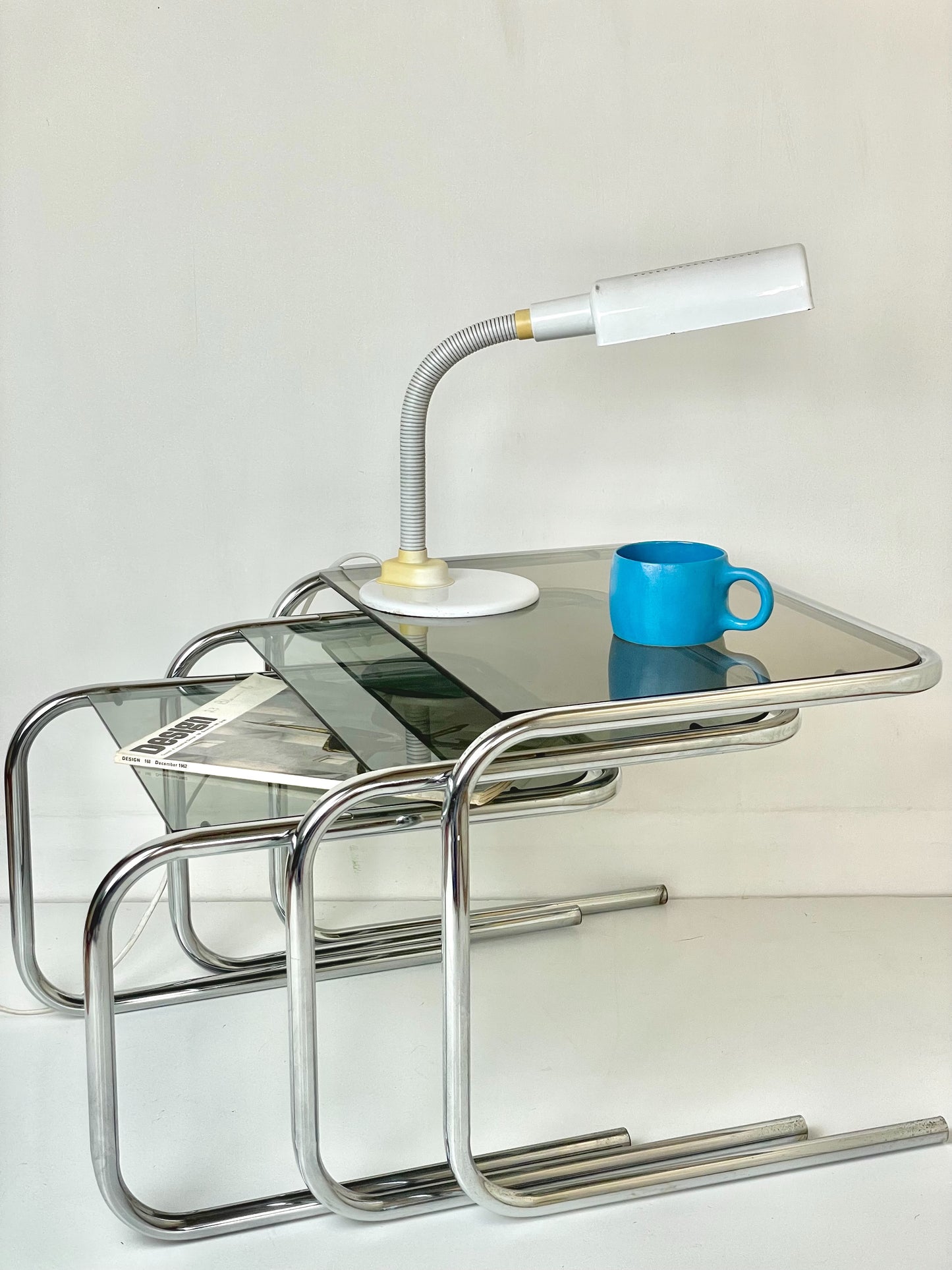 Chrome tubular nesting tables