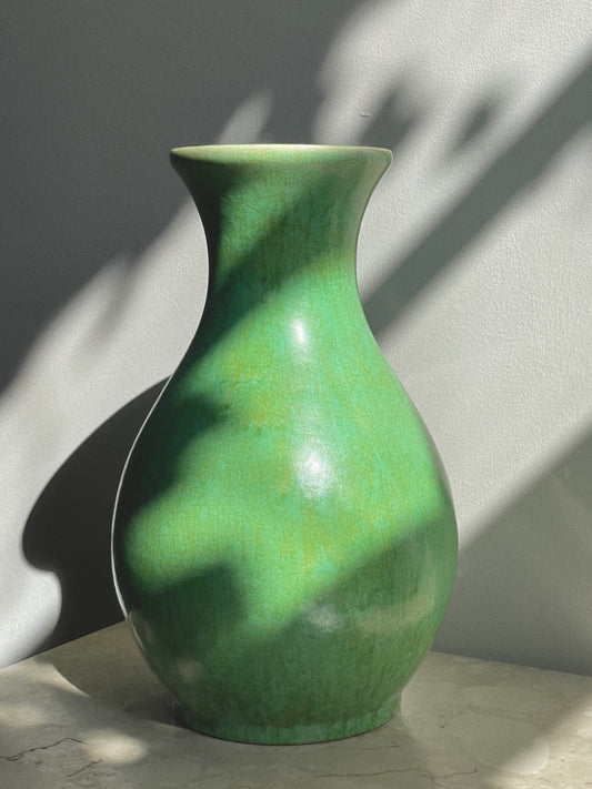 Green mottled vase