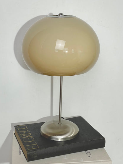 Beige touch base guzzini lamp