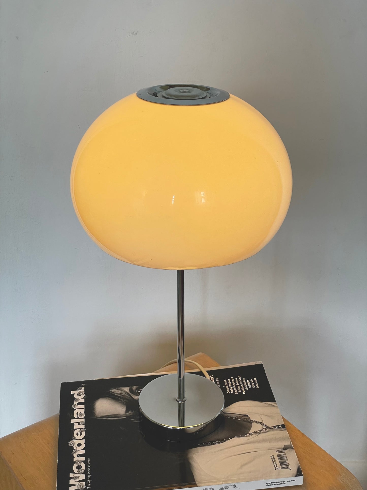 Small Guzzini style lamp