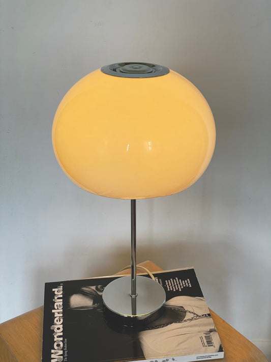 Small Guzzini style lamp