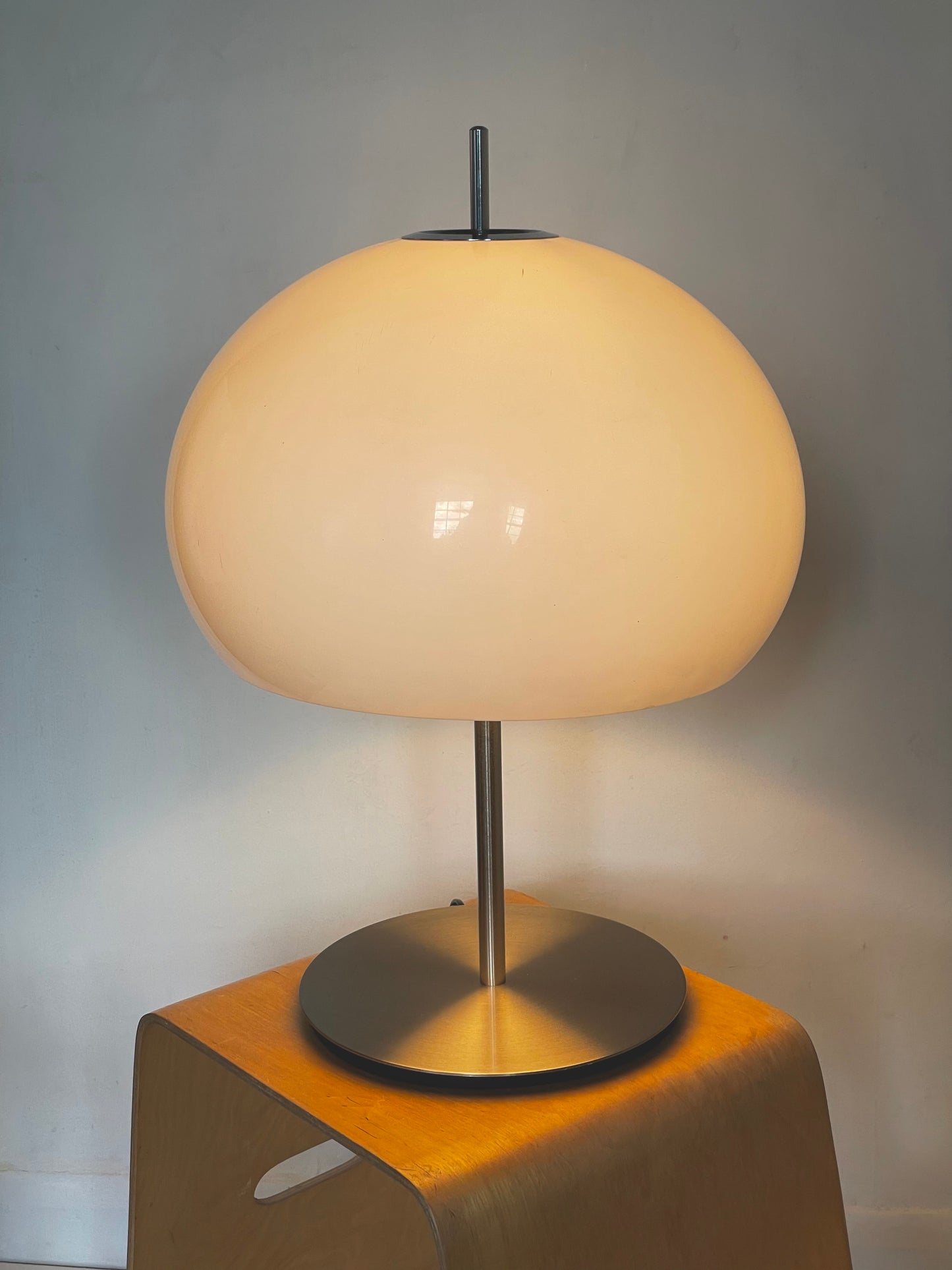 XL white Guzzini style lamp