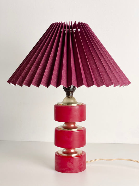 Pink stone hooped lamp with burgundy pleated shade