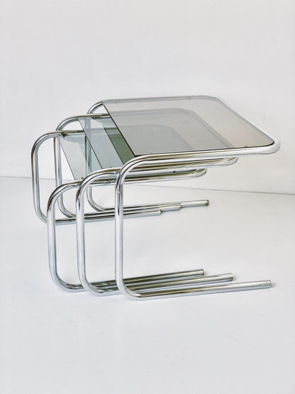 Chrome tubular nesting tables