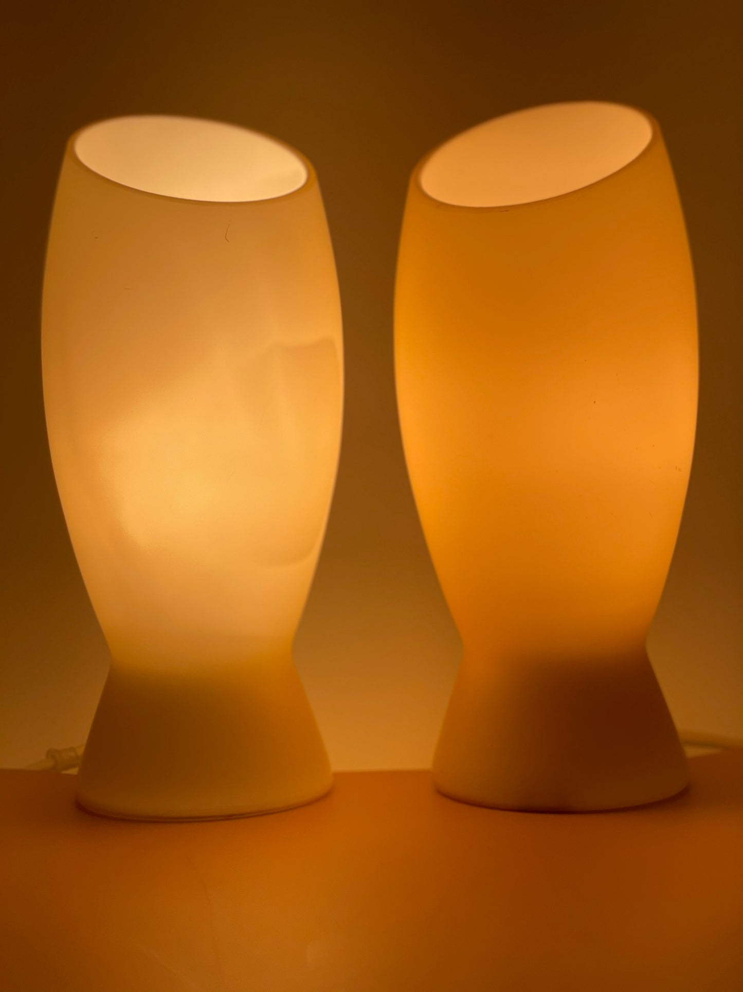 Pastel yellow glass lamp