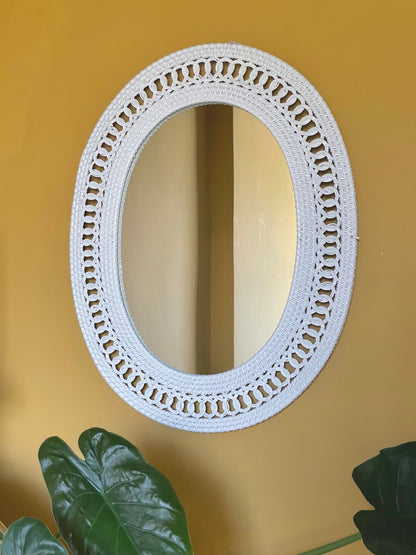 White wicker mirror