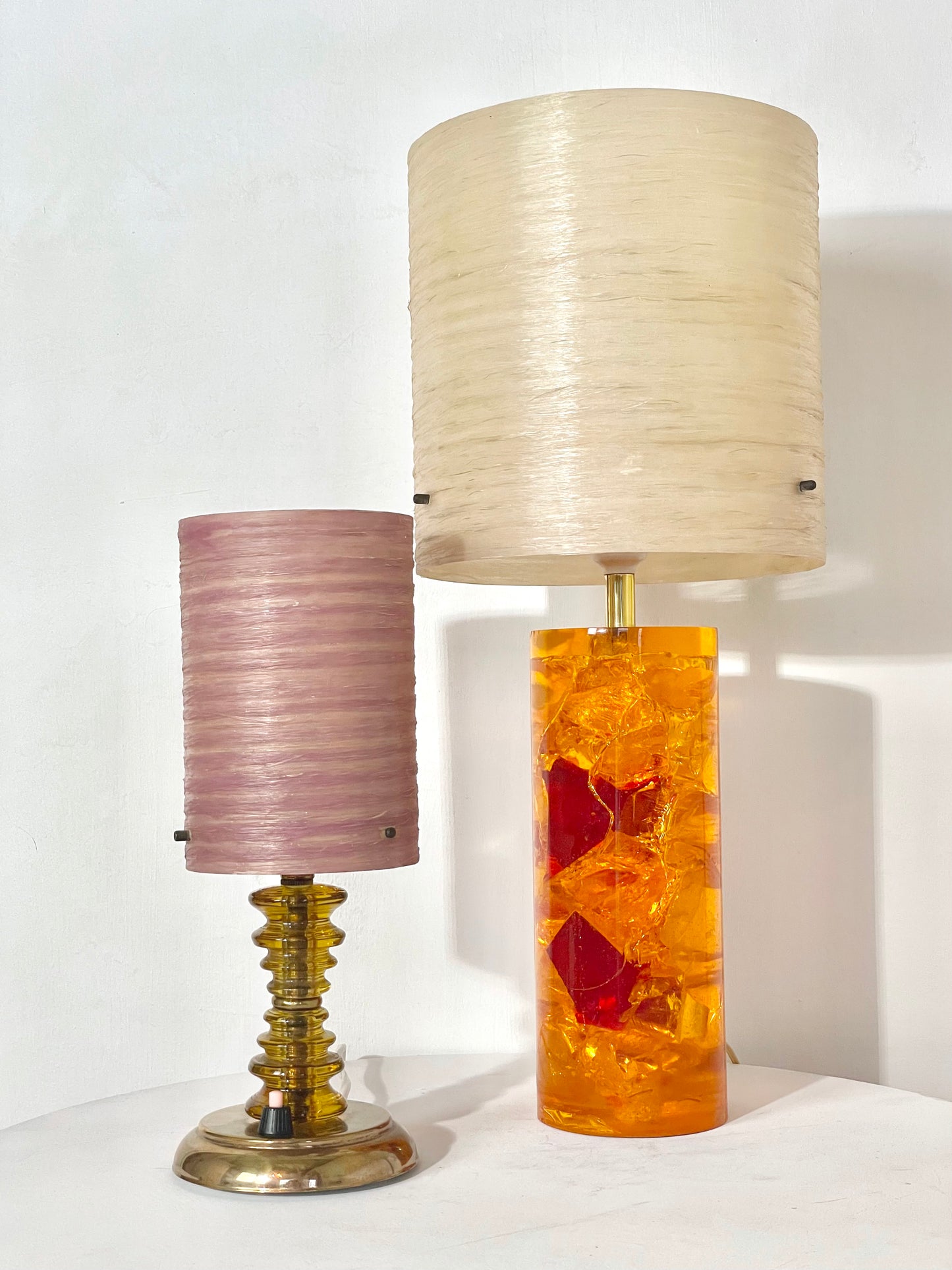 Small pink and gold 70’s lamp