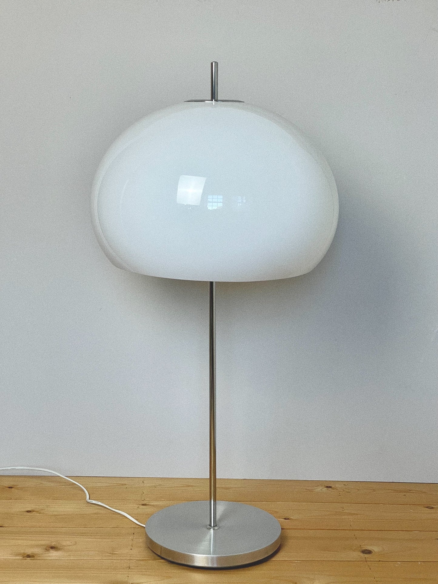 Jumbo Guzzini floor lamp