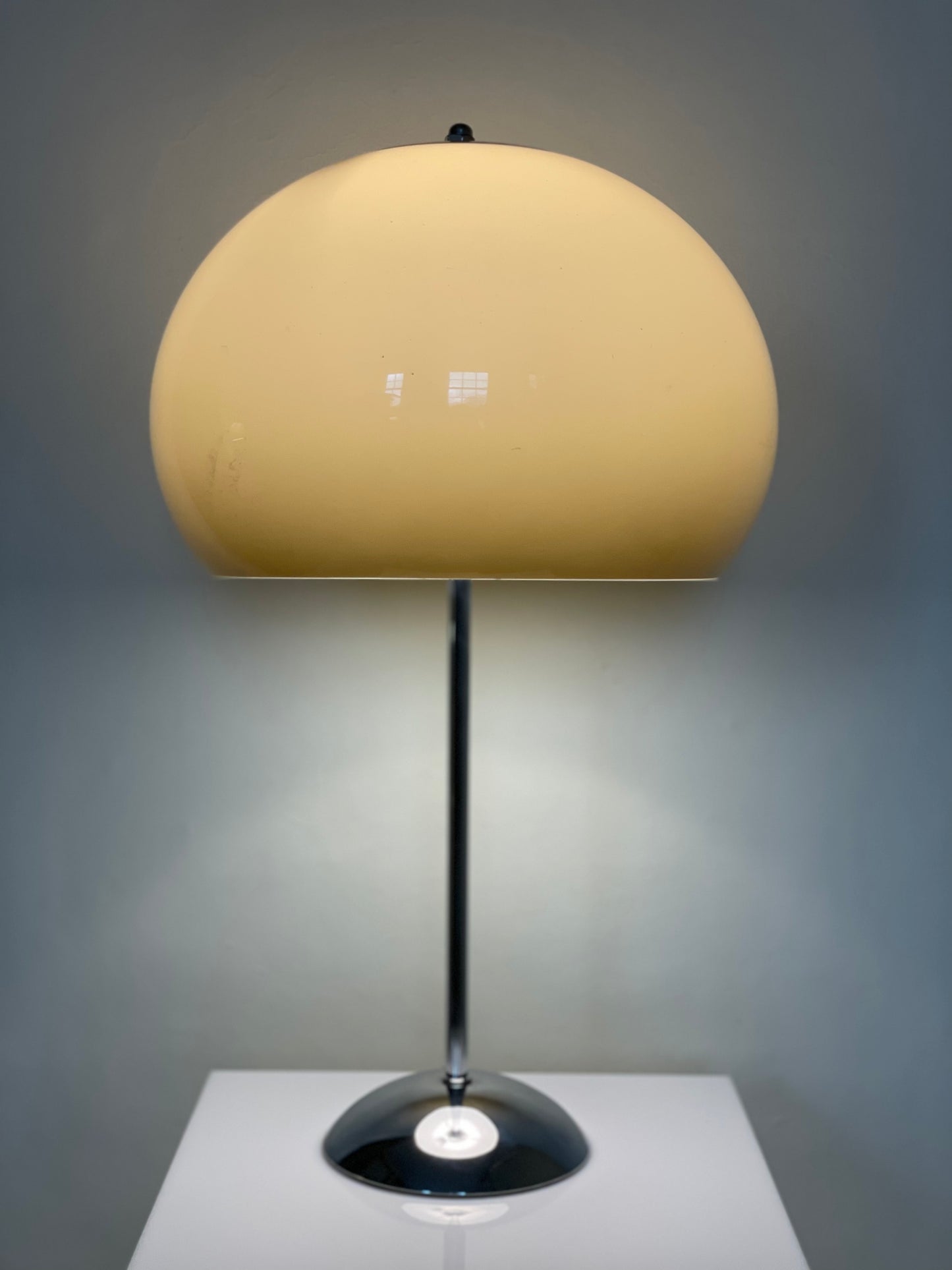 Guzzini style mushroom lamp