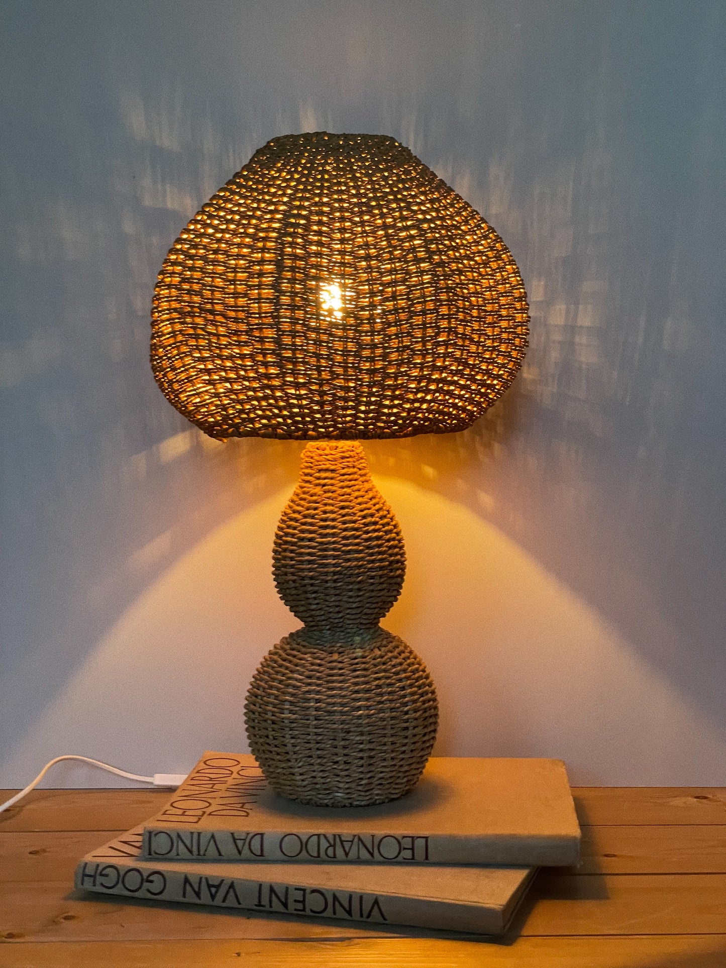 Sea grass lamp