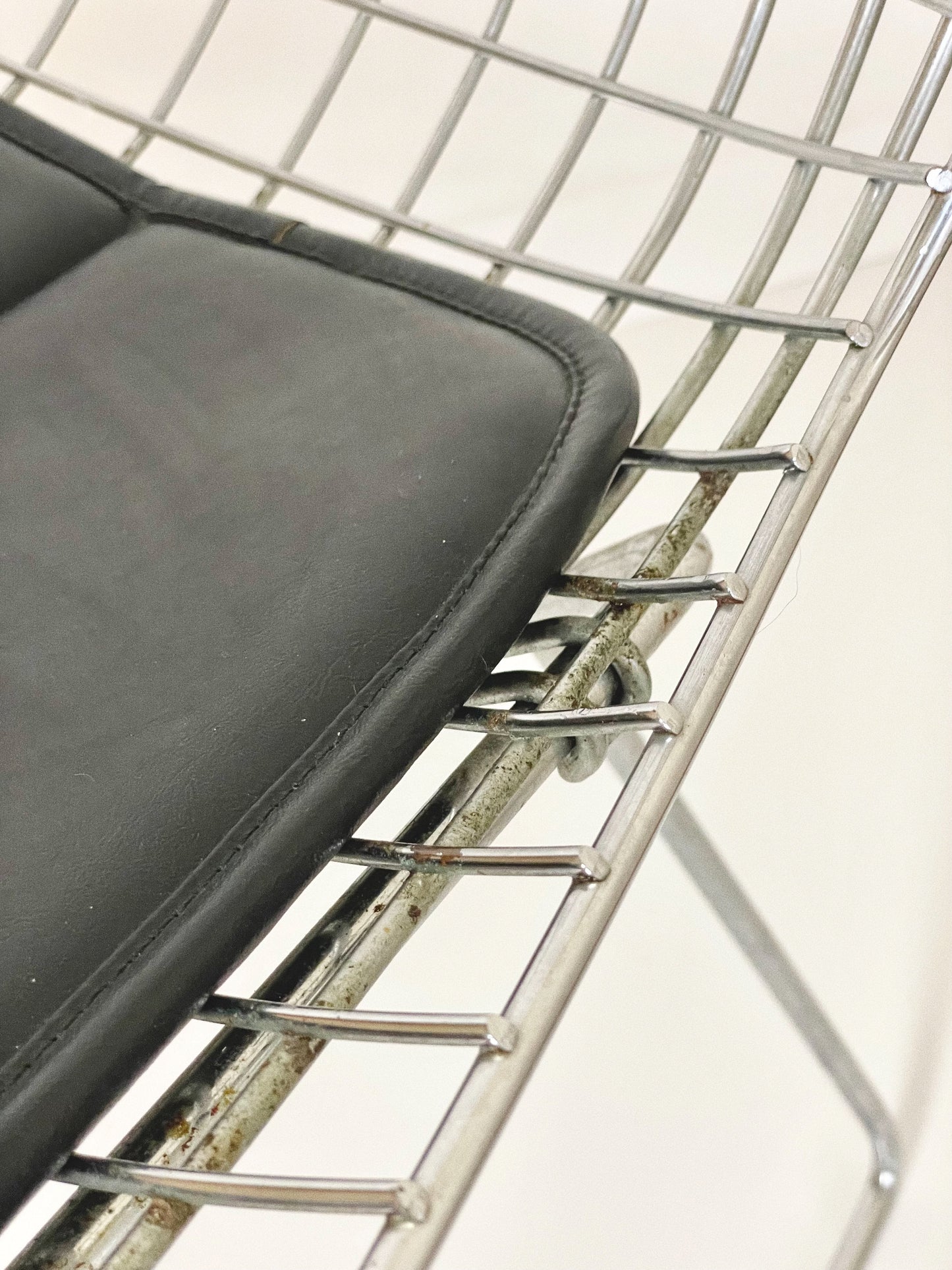 Harry Bertoia style chrome gridded chair