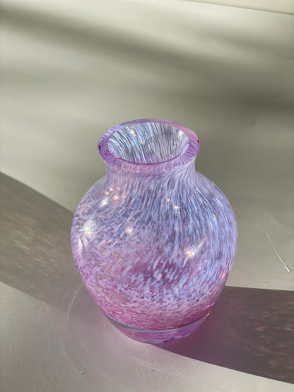 Small pink/purple glass pot