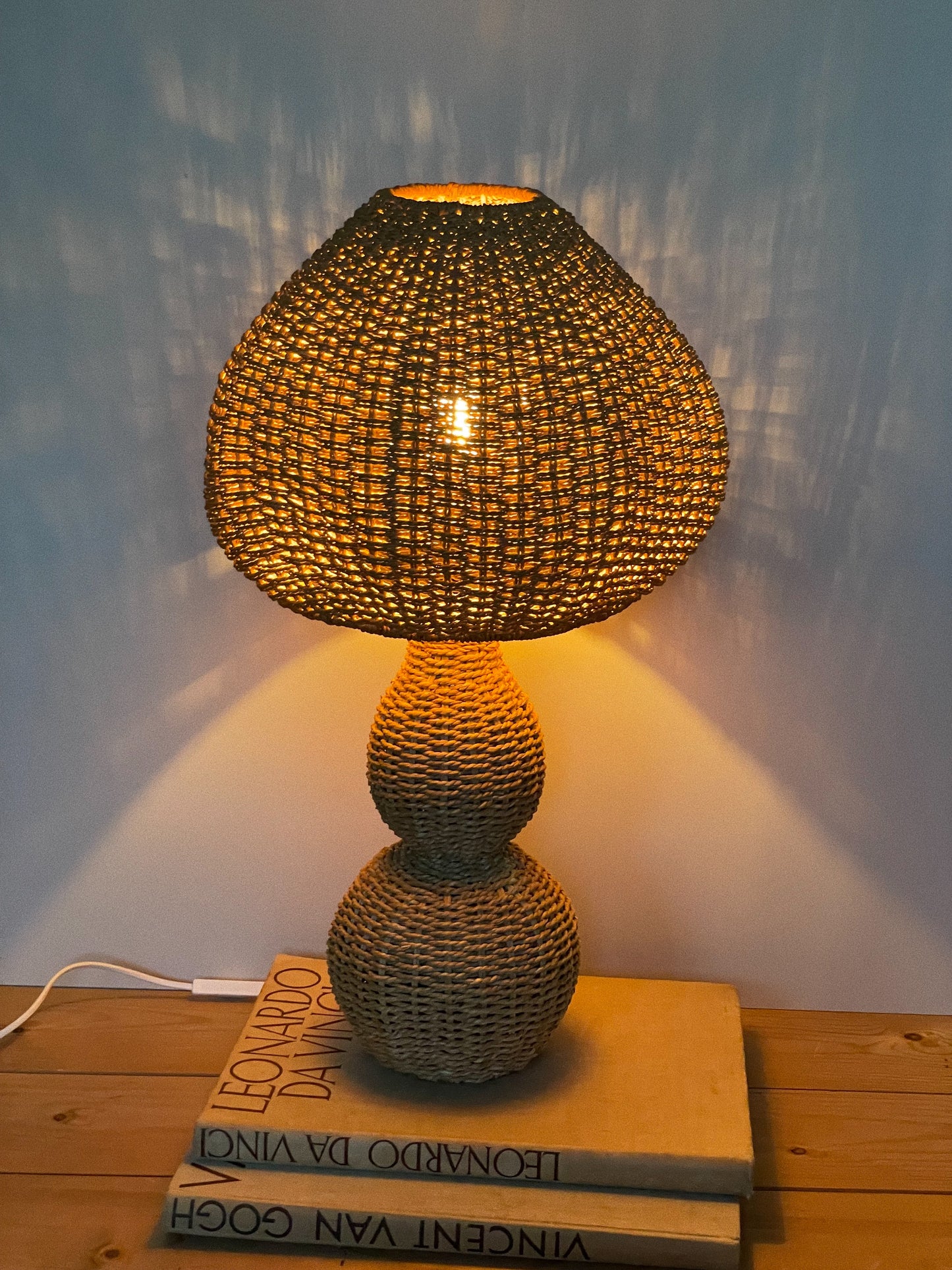 Sea grass lamp