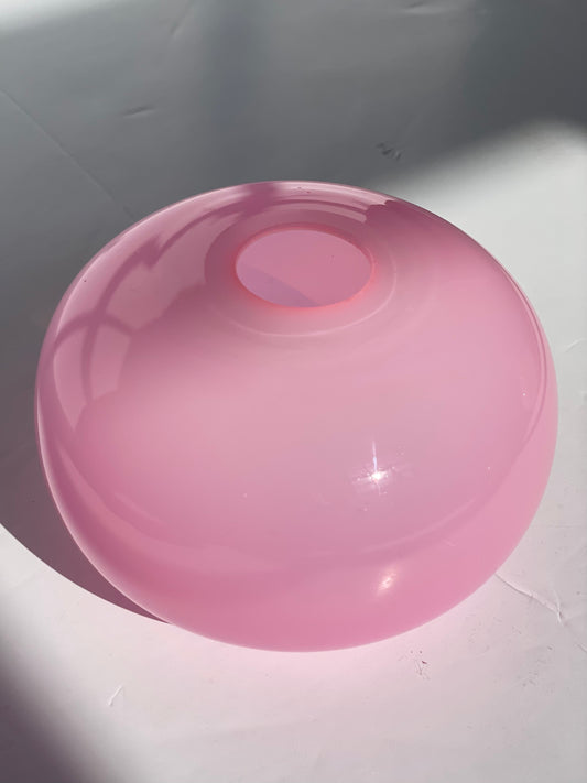 Swedish Barbro Wesslander & Pia Amsell pink glass ball