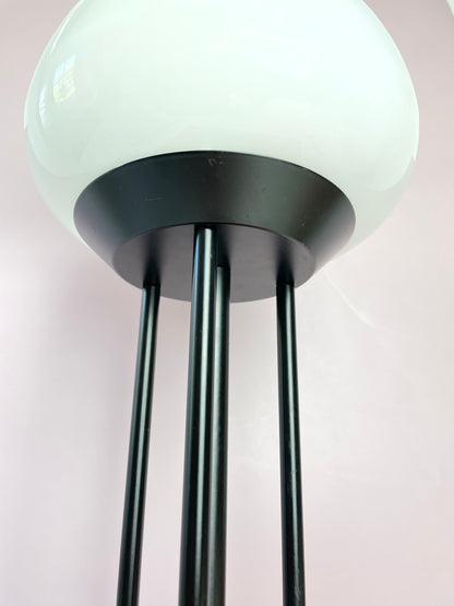 Art Deco tripod base lamp