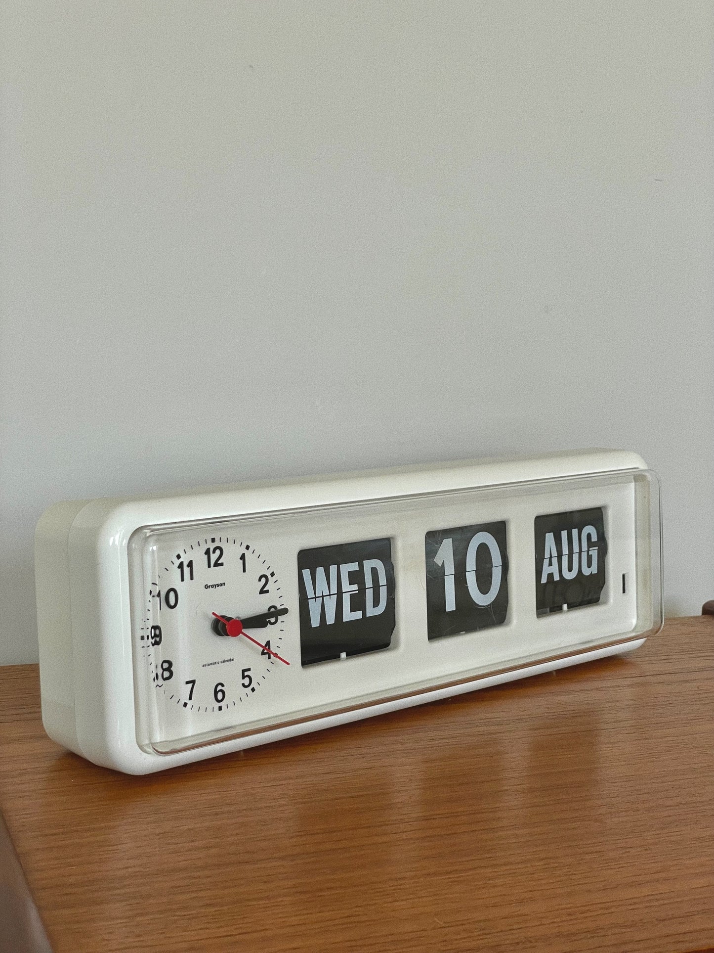 Retro Grayson flip clock