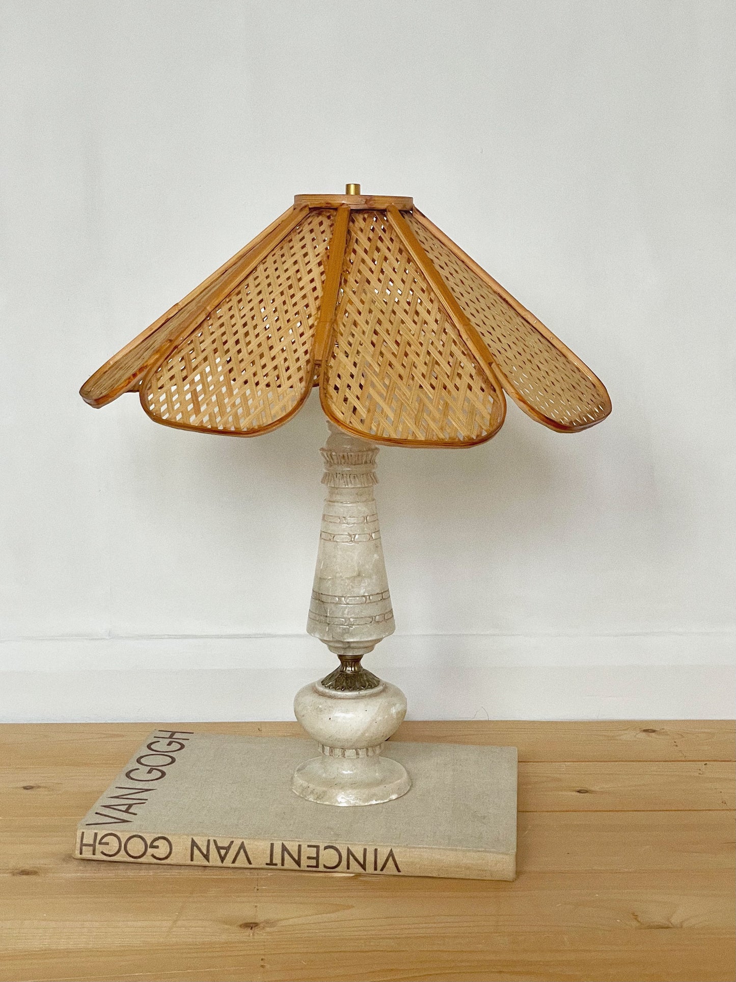 Marble and rattan lamp