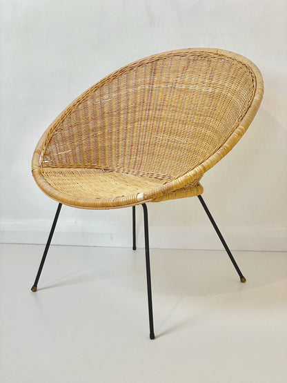 Circular wicker and iron chair